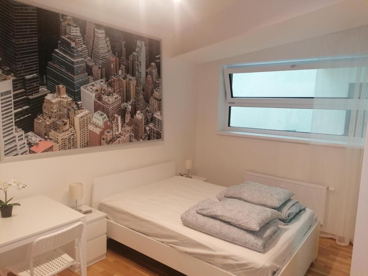 Studio Brand New Apartment #28 In New Building With Free Parking In City Center Praga Exterior foto